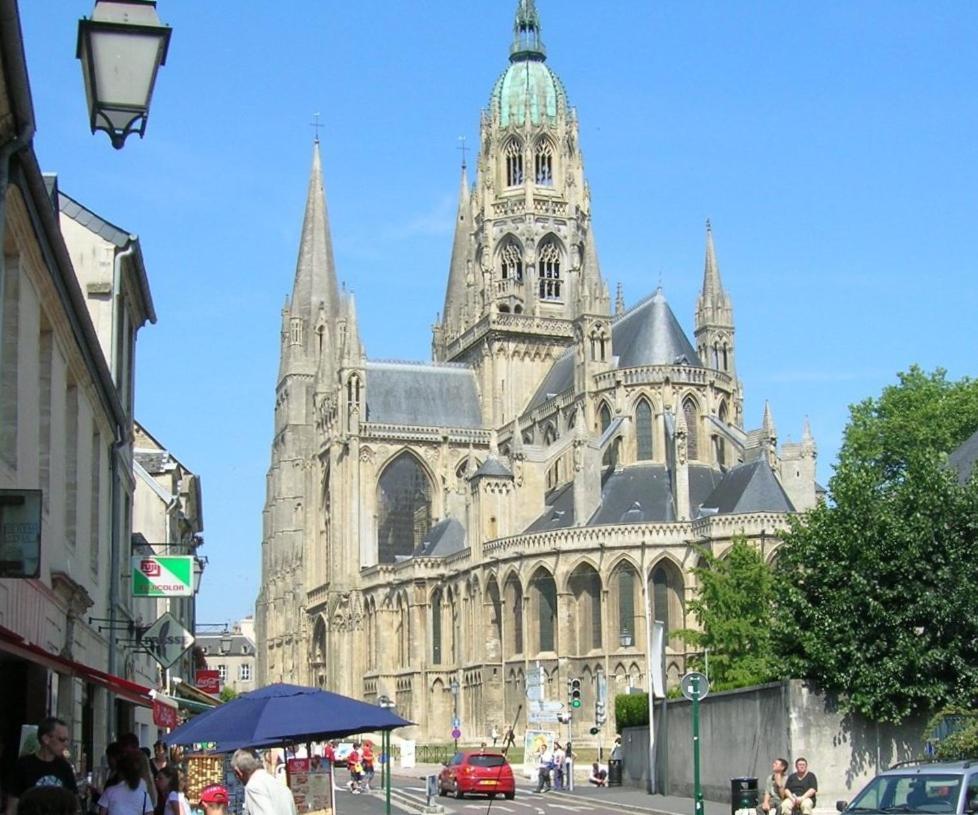 Les Pommiers Duplex Cosy Tout Confort Dans Maison Neuve Avec Terrasse Entree Independante 5 Mn De Bayeux Et 10 Mn Plage Du Debarquement Sommervieu 外观 照片